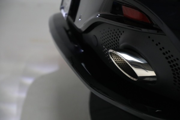 Used 2022 Aston Martin DBX for sale $169,900 at Alfa Romeo of Greenwich in Greenwich CT 06830 26