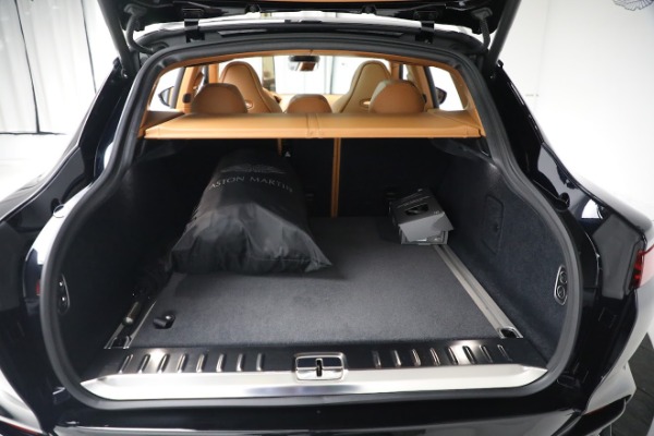 Used 2022 Aston Martin DBX for sale $169,900 at Alfa Romeo of Greenwich in Greenwich CT 06830 27