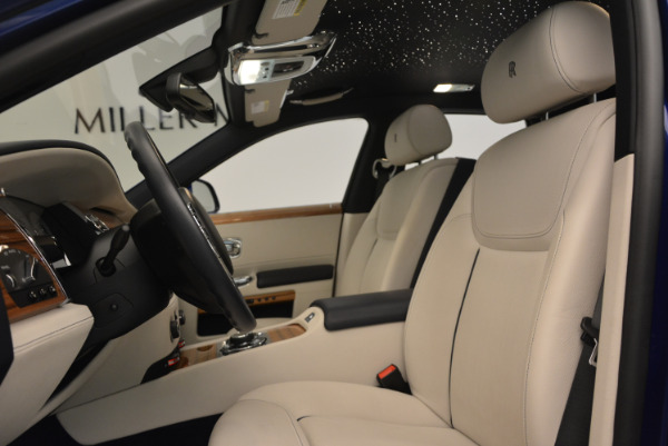 Used 2016 ROLLS-ROYCE GHOST SERIES II for sale Sold at Alfa Romeo of Greenwich in Greenwich CT 06830 21
