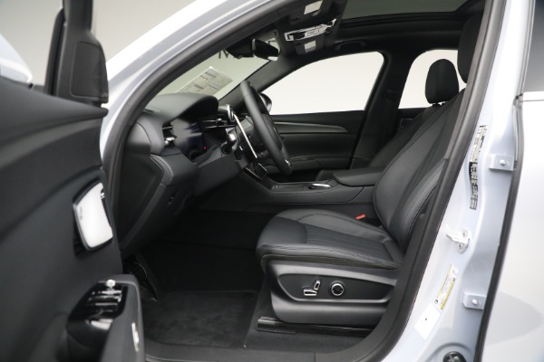 New 2023 Maserati Grecale GT for sale $70,197 at Alfa Romeo of Greenwich in Greenwich CT 06830 14