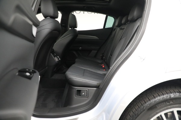 New 2023 Maserati Grecale GT for sale $70,197 at Alfa Romeo of Greenwich in Greenwich CT 06830 16