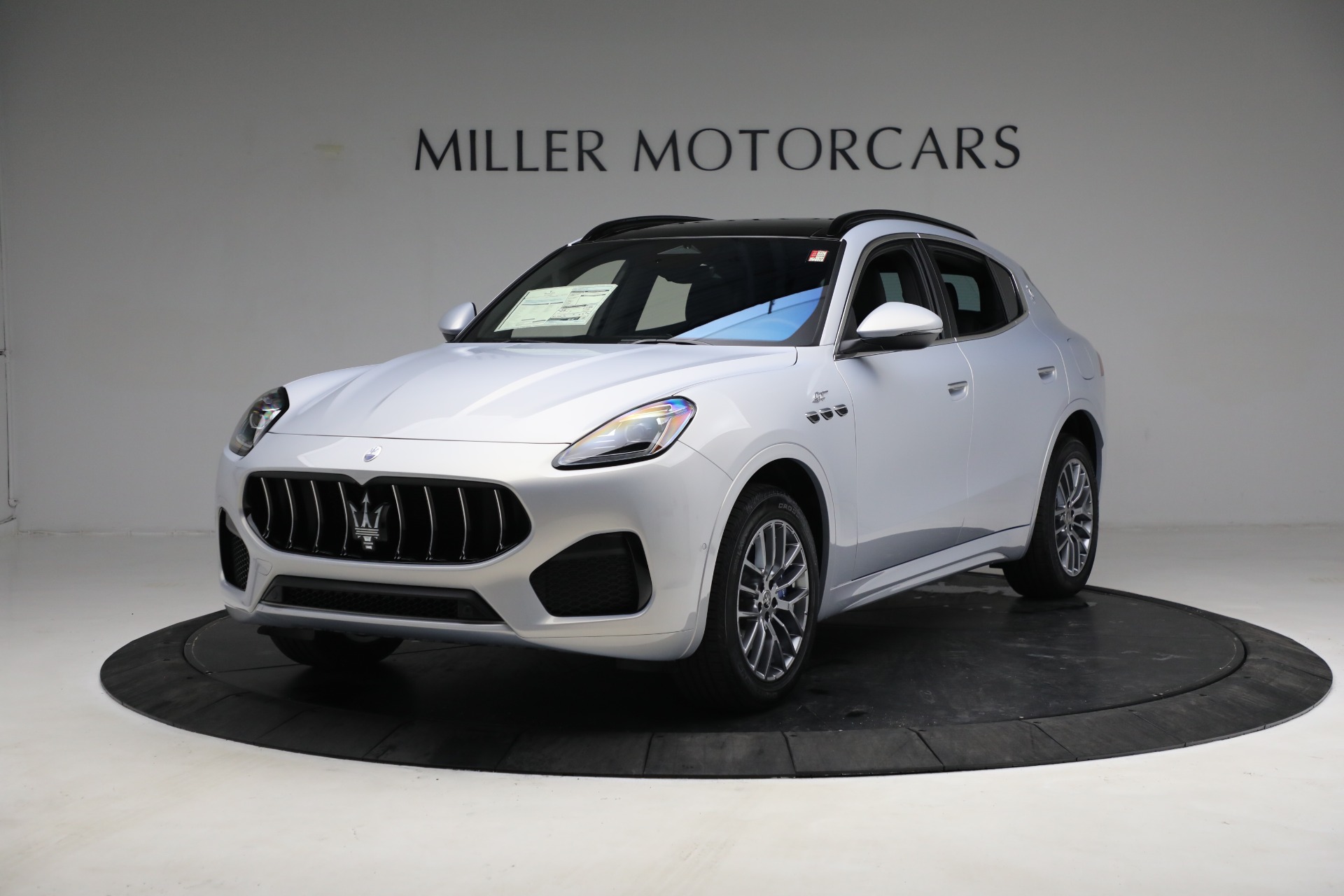 New 2023 Maserati Grecale GT for sale $70,197 at Alfa Romeo of Greenwich in Greenwich CT 06830 1