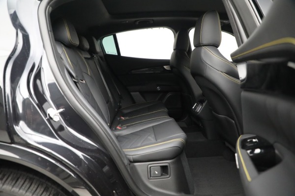 New 2023 Maserati Grecale Modena for sale $86,457 at Alfa Romeo of Greenwich in Greenwich CT 06830 18