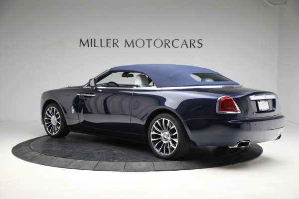 Used 2019 Rolls-Royce Dawn for sale $329,900 at Alfa Romeo of Greenwich in Greenwich CT 06830 17