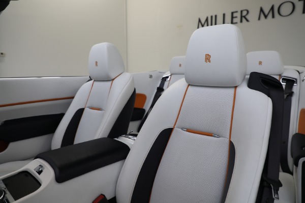 Used 2019 Rolls-Royce Dawn for sale $329,900 at Alfa Romeo of Greenwich in Greenwich CT 06830 26