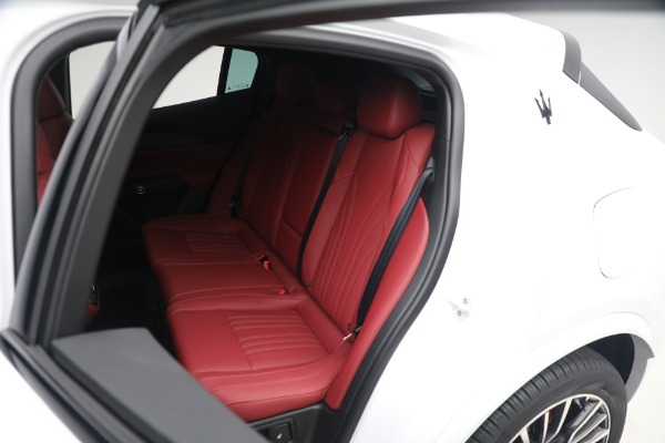 New 2023 Maserati Grecale Modena for sale $85,497 at Alfa Romeo of Greenwich in Greenwich CT 06830 17