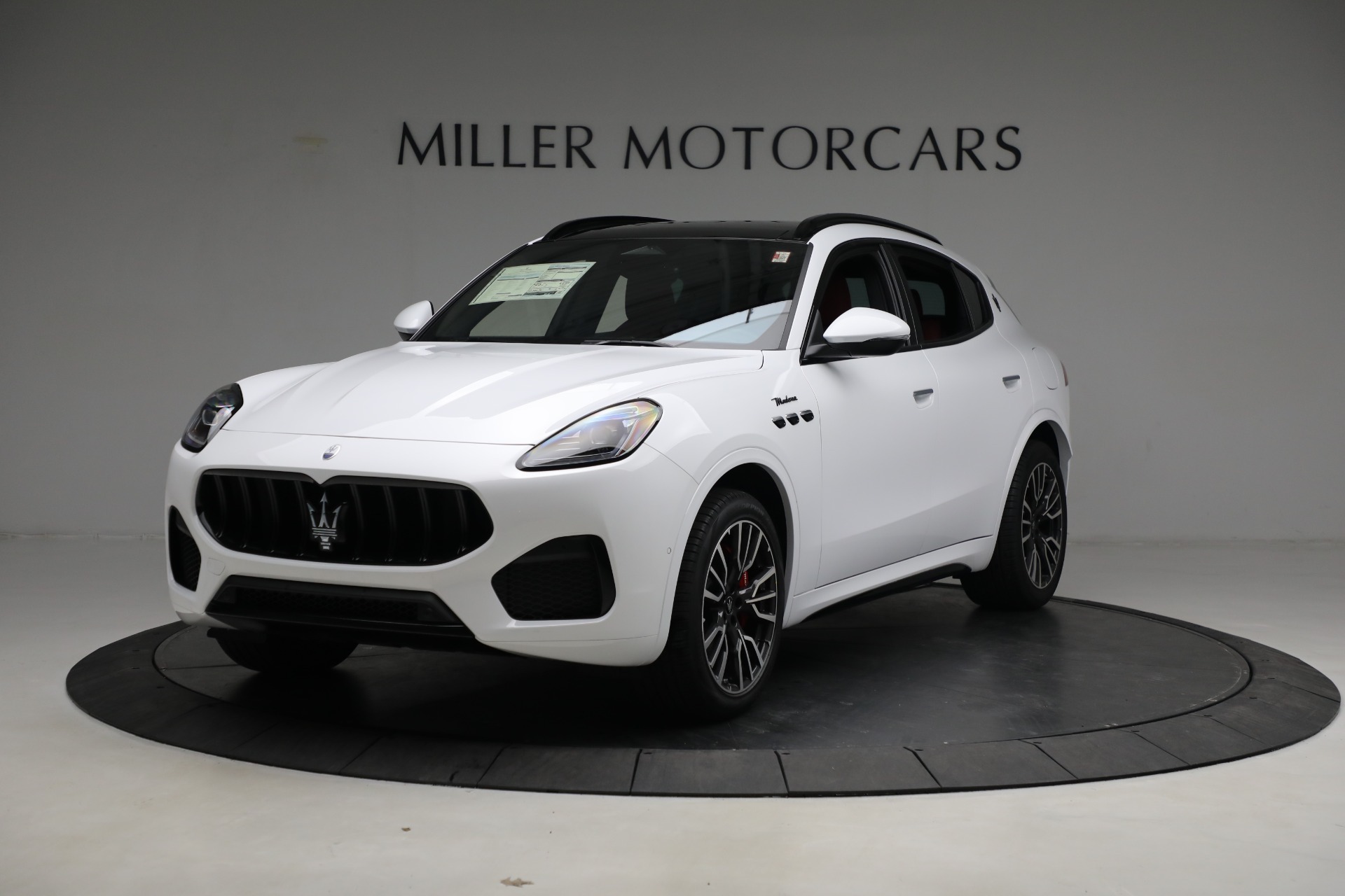 New 2023 Maserati Grecale Modena for sale $85,497 at Alfa Romeo of Greenwich in Greenwich CT 06830 1