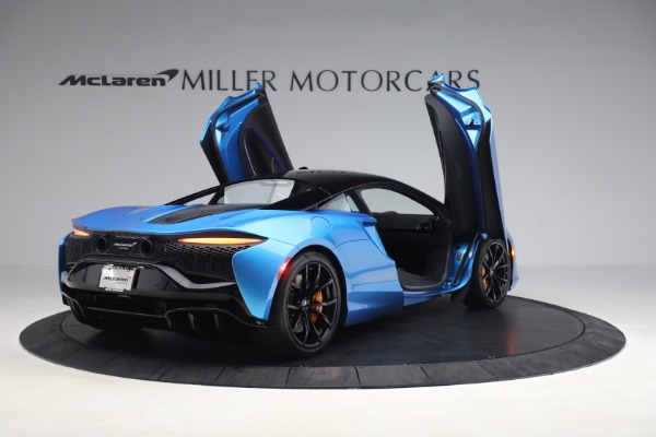 New 2023 McLaren Artura TechLux for sale Sold at Alfa Romeo of Greenwich in Greenwich CT 06830 17