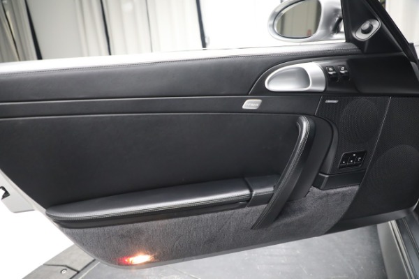 Used 2007 Porsche 911 Turbo for sale $117,900 at Alfa Romeo of Greenwich in Greenwich CT 06830 21