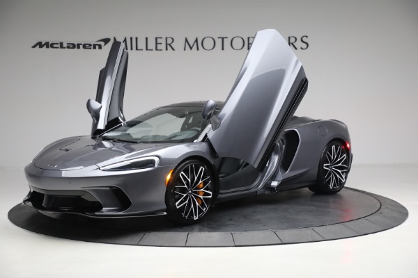 New 2023 McLaren GT for sale $216,098 at Alfa Romeo of Greenwich in Greenwich CT 06830 13