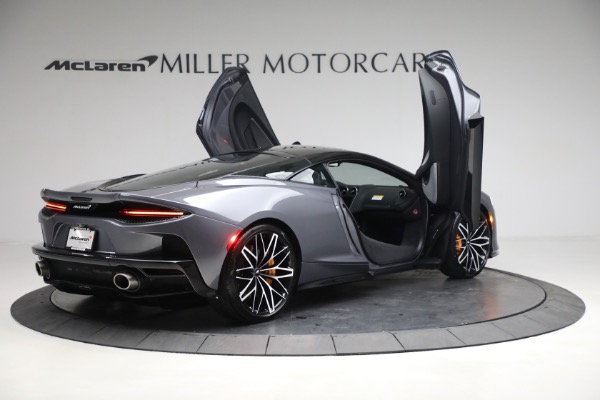 New 2023 McLaren GT for sale $216,098 at Alfa Romeo of Greenwich in Greenwich CT 06830 15