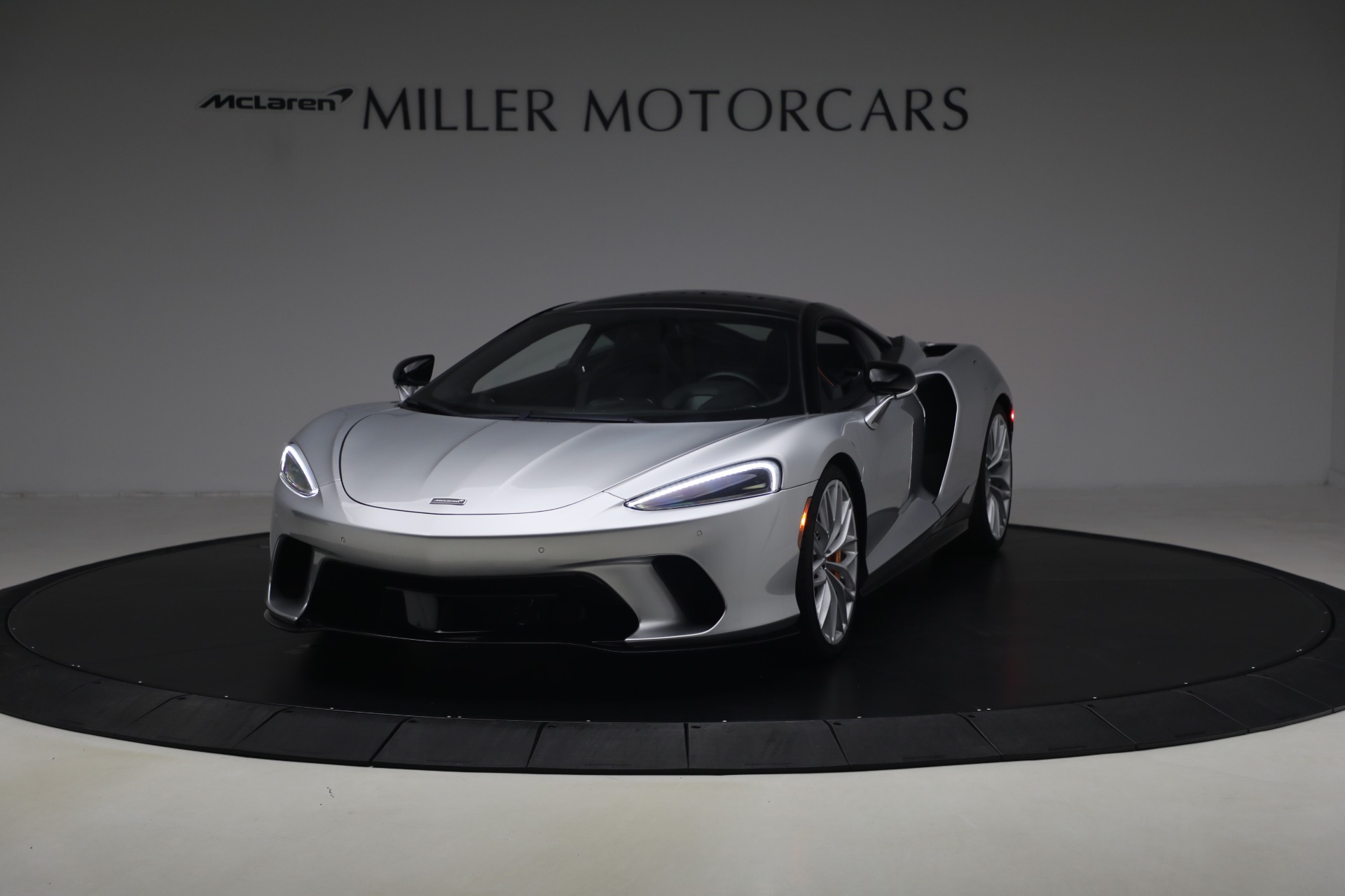 Used 2023 McLaren GT Luxe for sale $179,900 at Alfa Romeo of Greenwich in Greenwich CT 06830 1