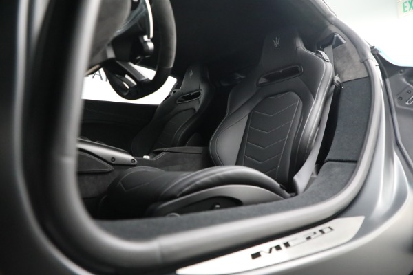 New 2023 Maserati MC20 for sale $325,895 at Alfa Romeo of Greenwich in Greenwich CT 06830 27