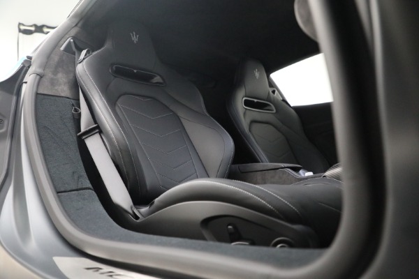 New 2023 Maserati MC20 for sale $325,895 at Alfa Romeo of Greenwich in Greenwich CT 06830 28