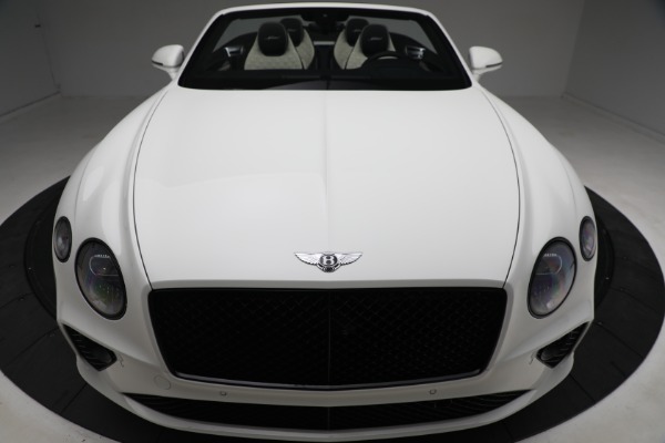Used 2022 Bentley Continental GTC Speed for sale $327,900 at Alfa Romeo of Greenwich in Greenwich CT 06830 21
