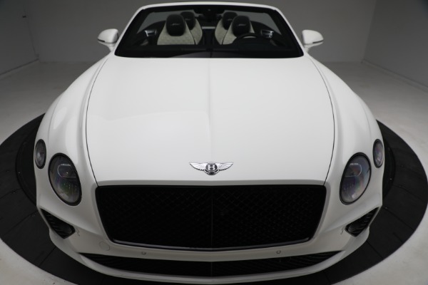 Used 2022 Bentley Continental GTC Speed for sale $284,900 at Alfa Romeo of Greenwich in Greenwich CT 06830 21