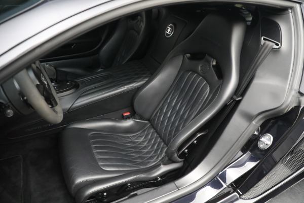 Used 2012 Bugatti Veyron 16.4 Super Sport for sale $3,350,000 at Alfa Romeo of Greenwich in Greenwich CT 06830 17