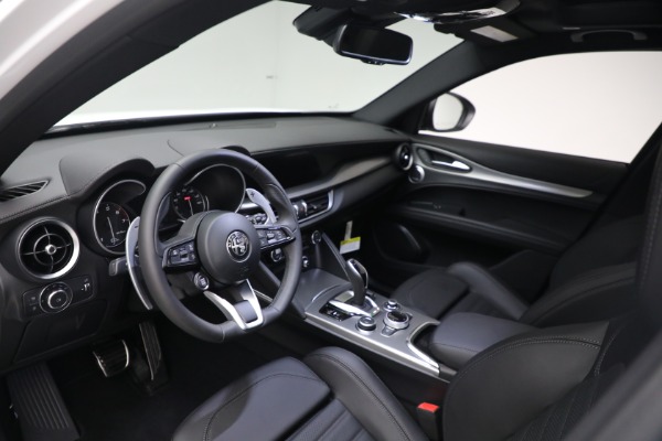 New 2023 Alfa Romeo Stelvio Veloce for sale $54,349 at Alfa Romeo of Greenwich in Greenwich CT 06830 15