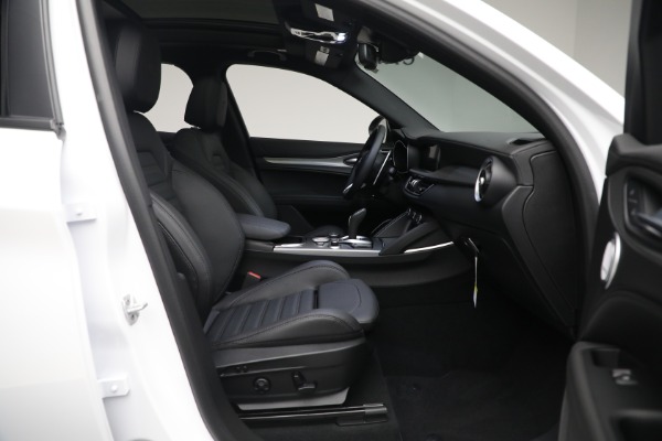 New 2023 Alfa Romeo Stelvio Veloce for sale $54,349 at Alfa Romeo of Greenwich in Greenwich CT 06830 18