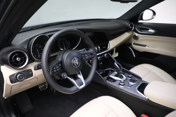 New 2023 Alfa Romeo Giulia Ti Lusso for sale $50,370 at Alfa Romeo of Greenwich in Greenwich CT 06830 16