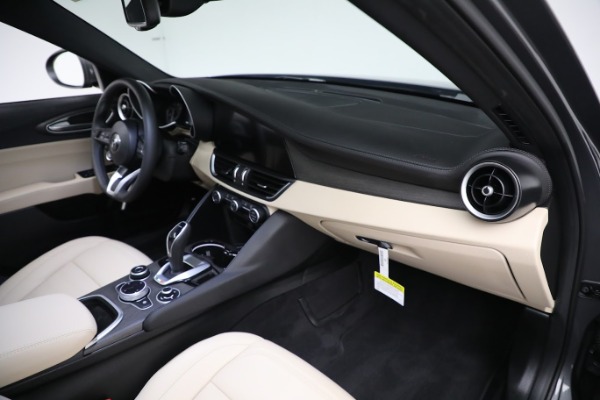 New 2023 Alfa Romeo Giulia Ti Lusso for sale $50,370 at Alfa Romeo of Greenwich in Greenwich CT 06830 21