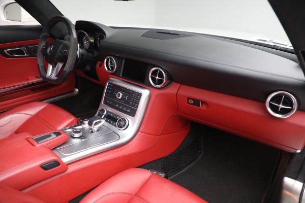 Used 2012 Mercedes-Benz SLS AMG for sale $149,900 at Alfa Romeo of Greenwich in Greenwich CT 06830 22