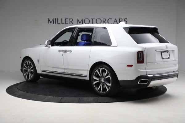Used 2022 Rolls-Royce Cullinan for sale $335,900 at Alfa Romeo of Greenwich in Greenwich CT 06830 8