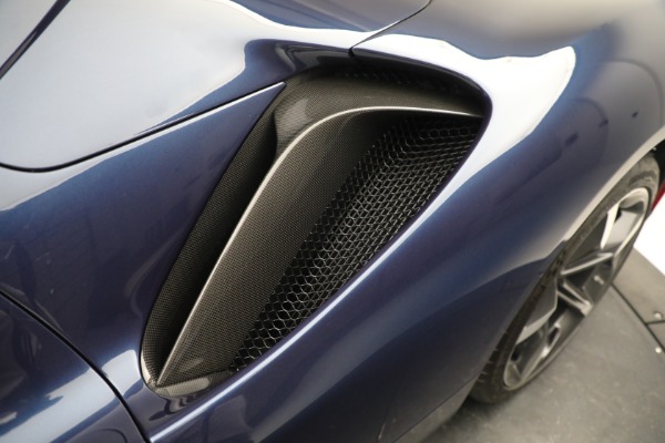 Used 2022 Ferrari SF90 Spider for sale $879,900 at Alfa Romeo of Greenwich in Greenwich CT 06830 28
