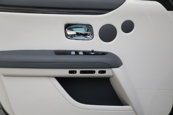 Used 2022 Rolls-Royce Ghost for sale $365,900 at Alfa Romeo of Greenwich in Greenwich CT 06830 20