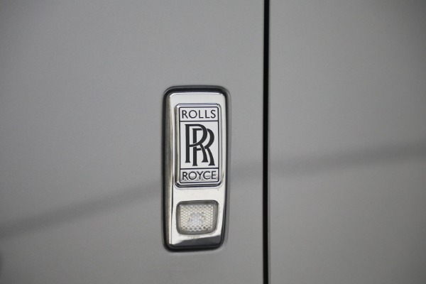 Used 2022 Rolls-Royce Ghost for sale $365,900 at Alfa Romeo of Greenwich in Greenwich CT 06830 27