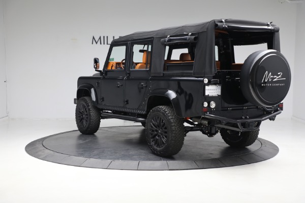 Used 1993 Land Rover Defender 110 for sale Sold at Alfa Romeo of Greenwich in Greenwich CT 06830 5