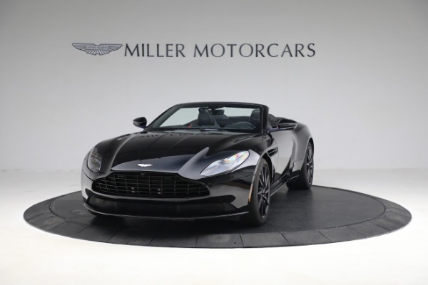 Used 2019 Aston Martin DB11 Volante for sale $129,900 at Alfa Romeo of Greenwich in Greenwich CT 06830 11