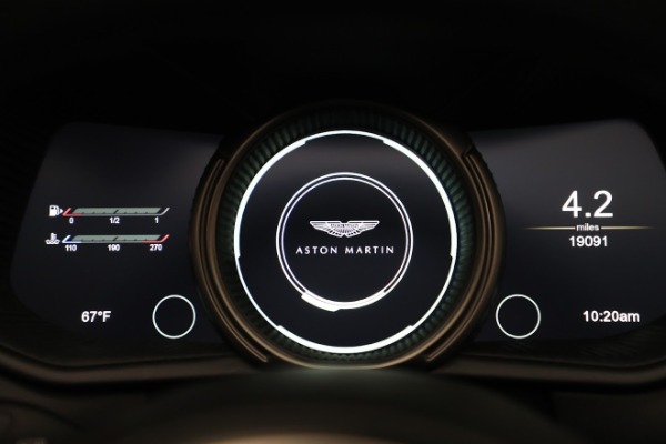 Used 2019 Aston Martin DB11 Volante for sale $129,900 at Alfa Romeo of Greenwich in Greenwich CT 06830 24