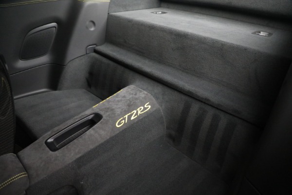 Used 2018 Porsche 911 GT2 RS for sale Call for price at Alfa Romeo of Greenwich in Greenwich CT 06830 20