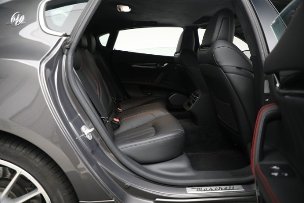 Used 2020 Maserati Quattroporte S Q4 GranSport for sale $61,900 at Alfa Romeo of Greenwich in Greenwich CT 06830 21