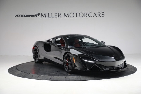 New 2023 McLaren Artura TechLux for sale $274,210 at Alfa Romeo of Greenwich in Greenwich CT 06830 11