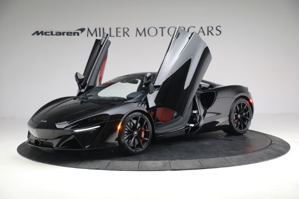 New 2023 McLaren Artura TechLux for sale $274,210 at Alfa Romeo of Greenwich in Greenwich CT 06830 13