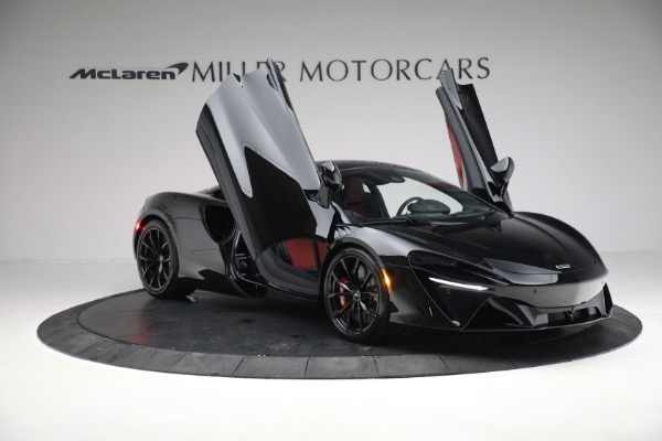 New 2023 McLaren Artura TechLux for sale $274,210 at Alfa Romeo of Greenwich in Greenwich CT 06830 16