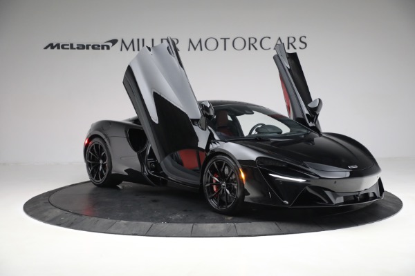 New 2023 McLaren Artura TechLux for sale Sold at Alfa Romeo of Greenwich in Greenwich CT 06830 16