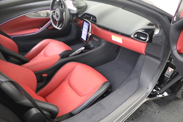 New 2023 McLaren Artura TechLux for sale $274,210 at Alfa Romeo of Greenwich in Greenwich CT 06830 20