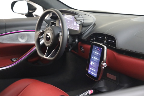 New 2023 McLaren Artura TechLux for sale $274,210 at Alfa Romeo of Greenwich in Greenwich CT 06830 25