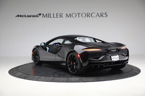 New 2023 McLaren Artura TechLux for sale $274,210 at Alfa Romeo of Greenwich in Greenwich CT 06830 5