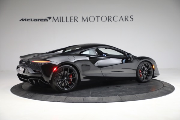 New 2023 McLaren Artura TechLux for sale $274,210 at Alfa Romeo of Greenwich in Greenwich CT 06830 8