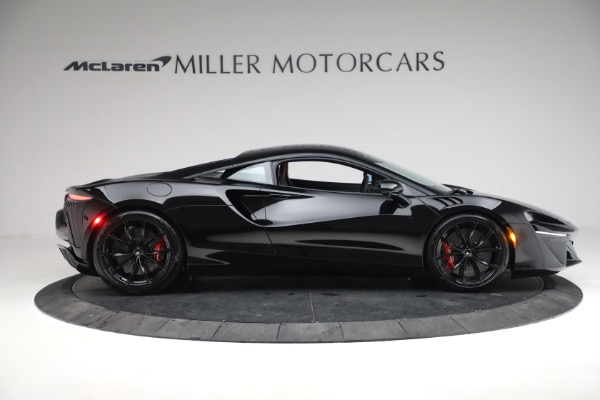 New 2023 McLaren Artura TechLux for sale $274,210 at Alfa Romeo of Greenwich in Greenwich CT 06830 9