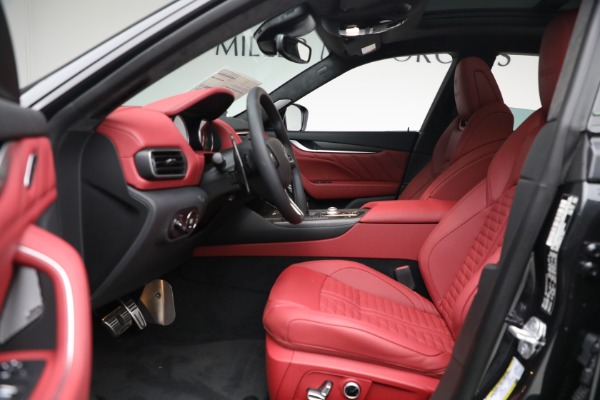New 2023 Maserati Levante Trofeo for sale $170,866 at Alfa Romeo of Greenwich in Greenwich CT 06830 13