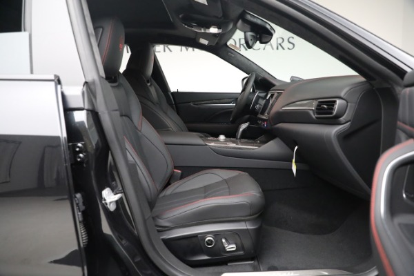New 2023 Maserati Levante Modena for sale $120,075 at Alfa Romeo of Greenwich in Greenwich CT 06830 16
