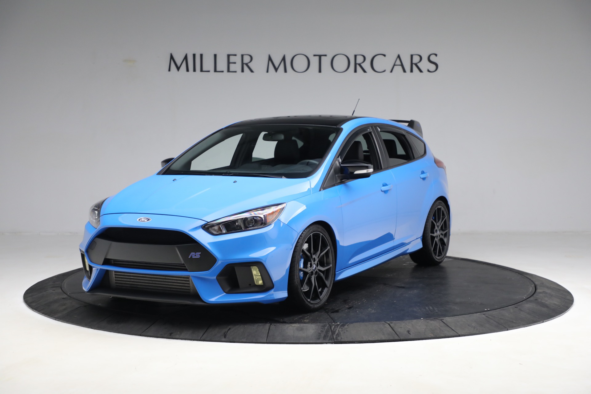Used 2018 Ford Focus RS for sale Call for price at Alfa Romeo of Greenwich in Greenwich CT 06830 1