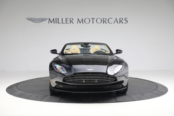 Used 2019 Aston Martin DB11 Volante for sale $139,900 at Alfa Romeo of Greenwich in Greenwich CT 06830 10