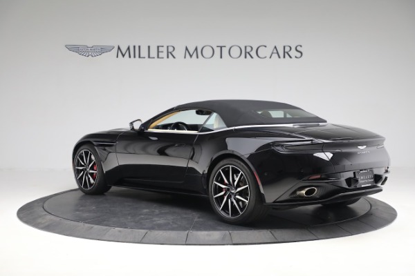 Used 2019 Aston Martin DB11 Volante for sale Sold at Alfa Romeo of Greenwich in Greenwich CT 06830 14