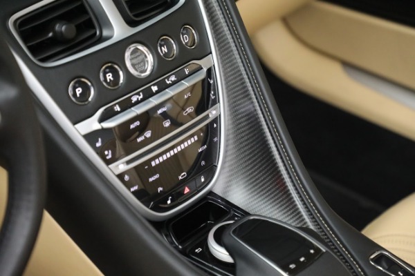Used 2019 Aston Martin DB11 Volante for sale $139,900 at Alfa Romeo of Greenwich in Greenwich CT 06830 23